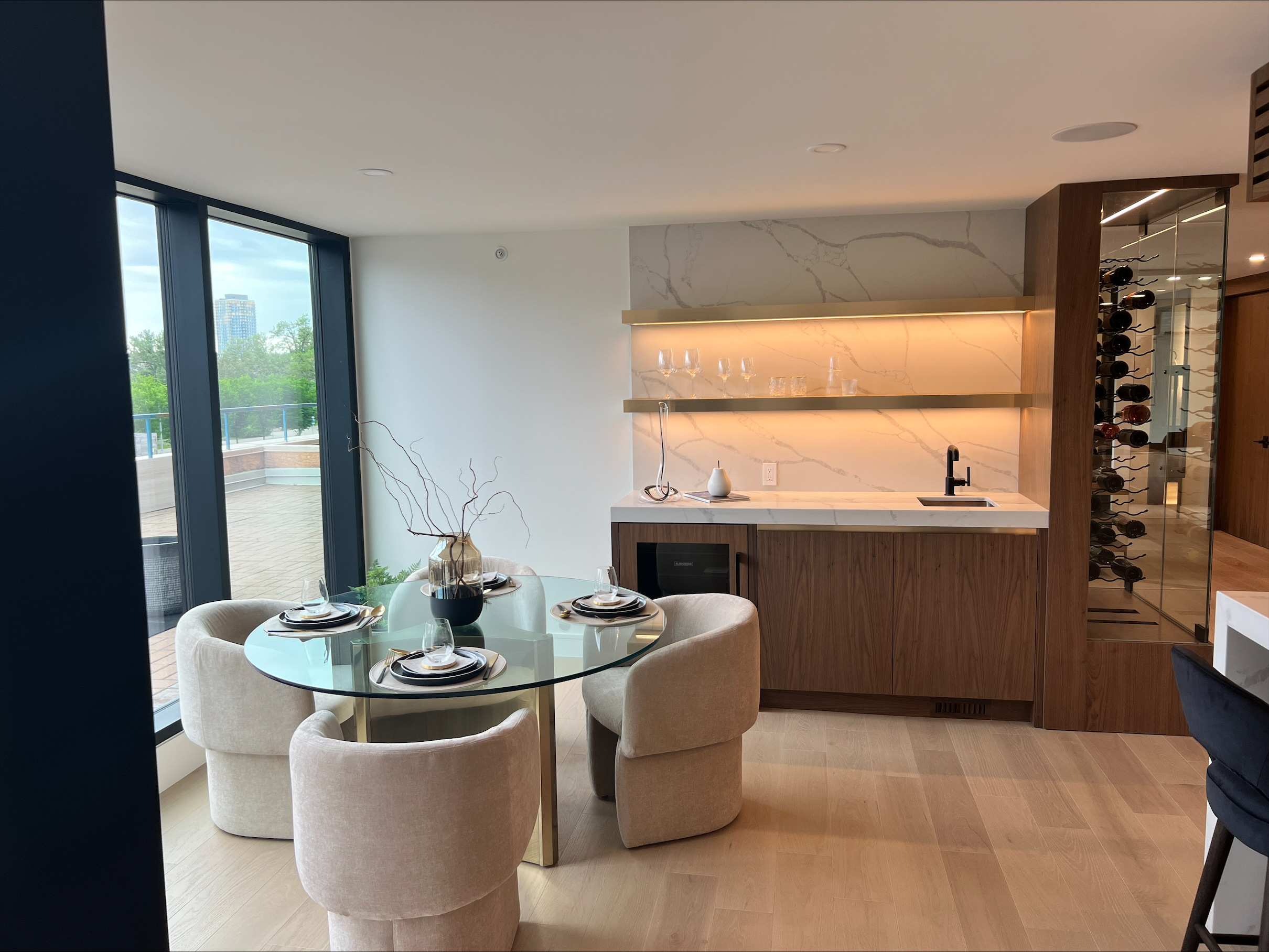 Kensington Luxury Condominium - Photo 3