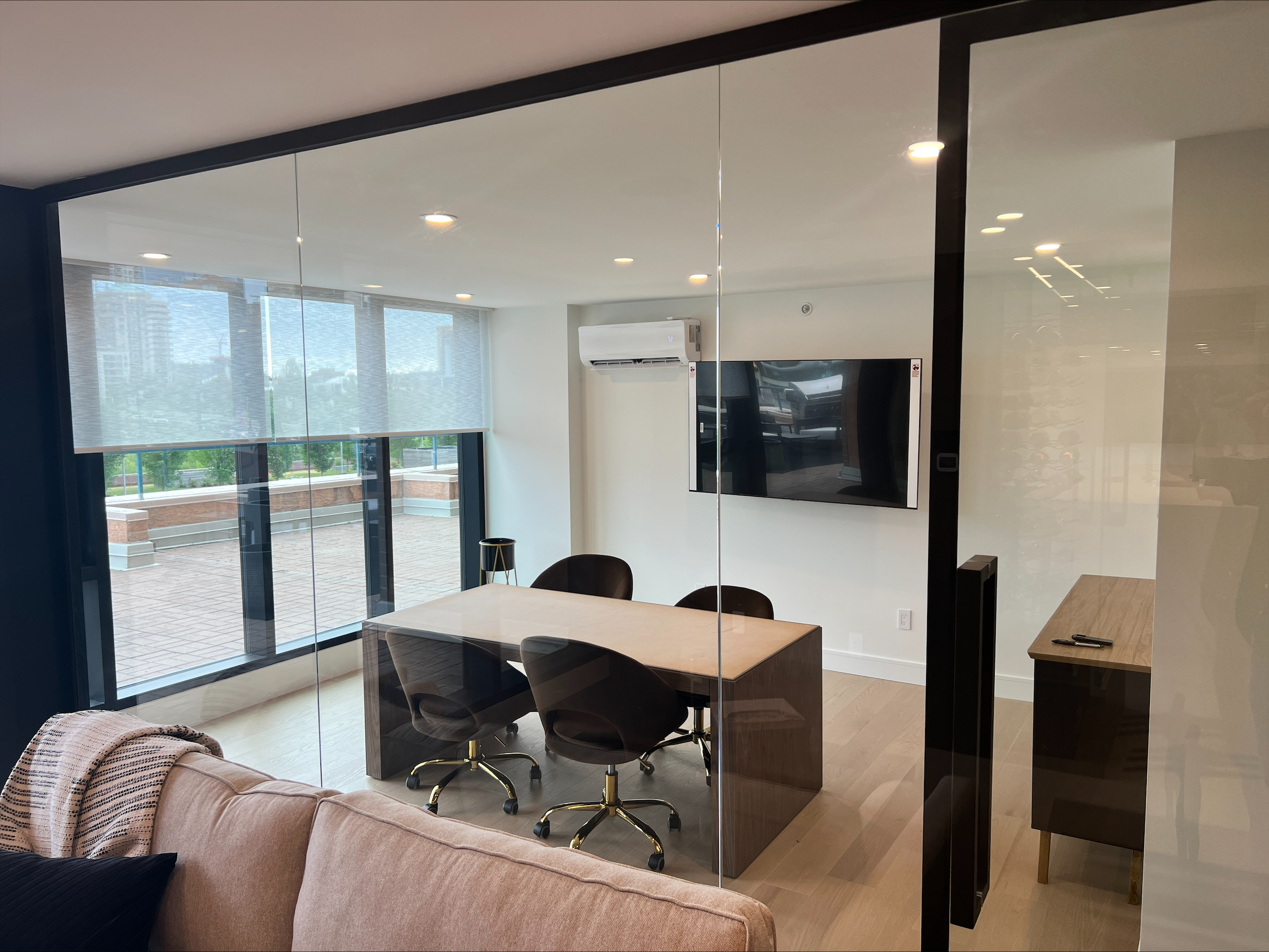 Kensington Luxury Condominium - Photo 4